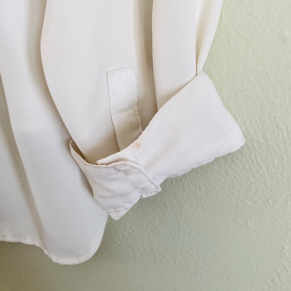 I Heart Ronson Blouse Womens Size XS Ivory Roll Tab Sleeves Flowly Lightweight - Picture 4 of 9